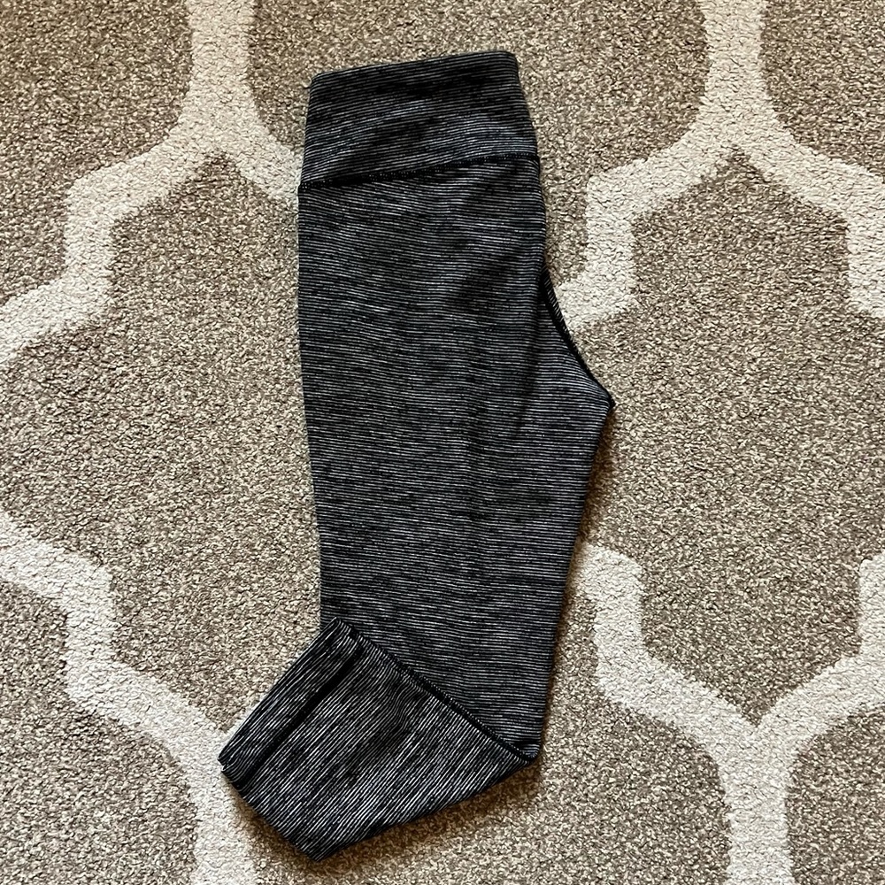 Old Navy Active Cropped Leggings